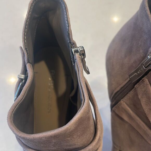 BCBG generation women’s shoes size 9.5 excellent condition neutral color pretty - Picture 2 of 9